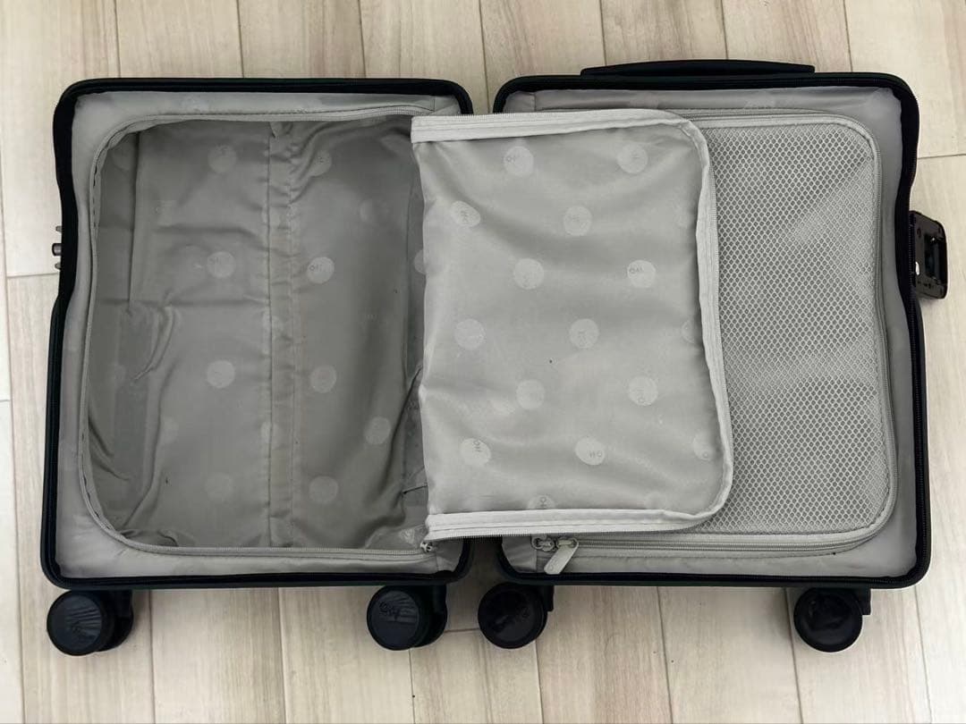 ITOスーツケース小型　サイズ: 45x30x24CM 機内持ち込み可