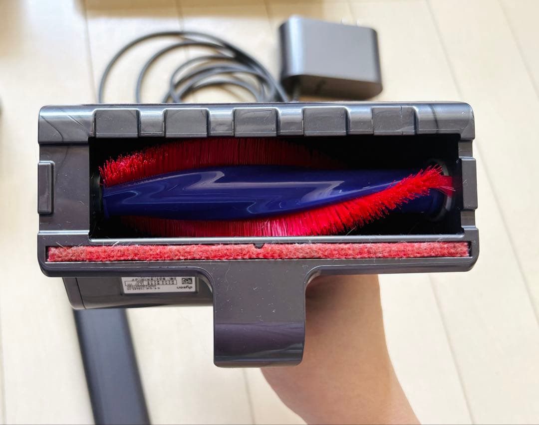 Dyson V10コードレス掃除機＋towerスタンド(モーターヘッドなし)