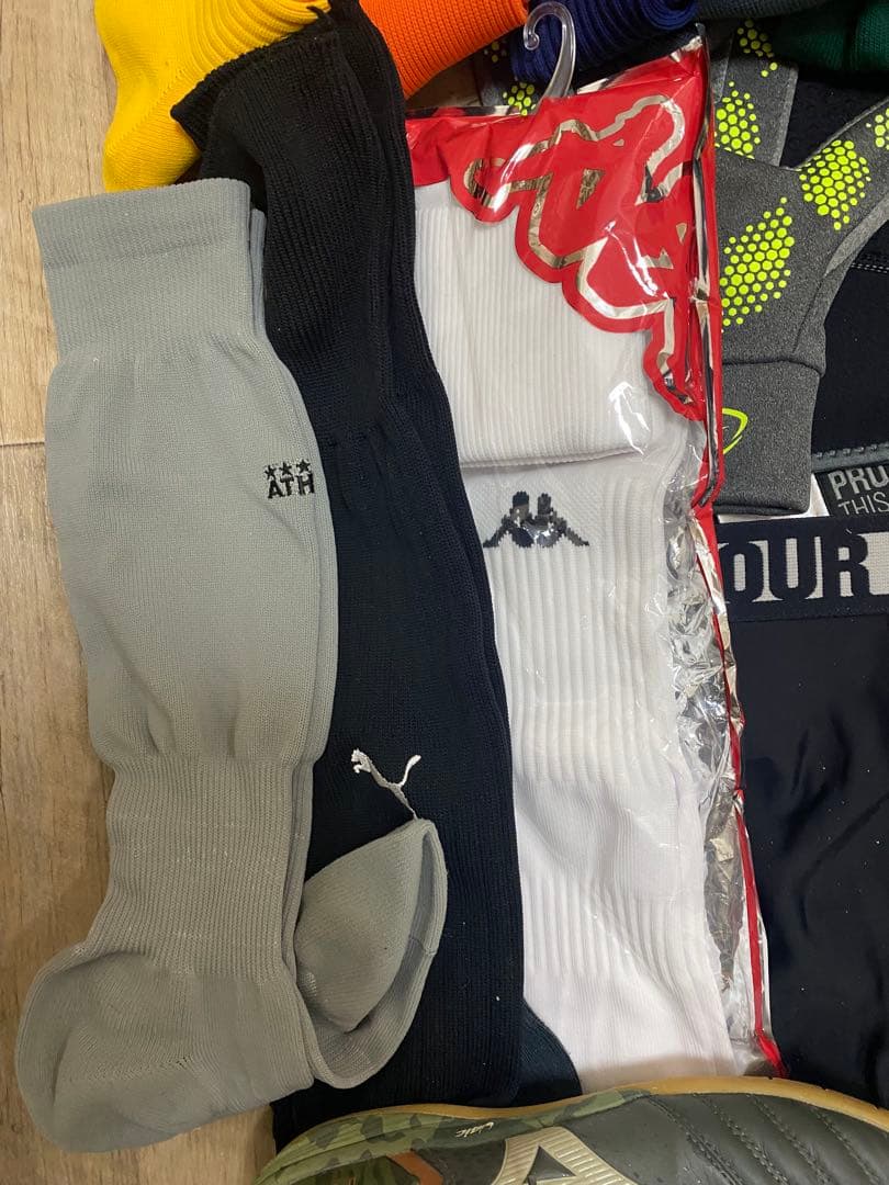 フットサル まとめ売りNIKE adidas Mユニフォームサッカー　練習着