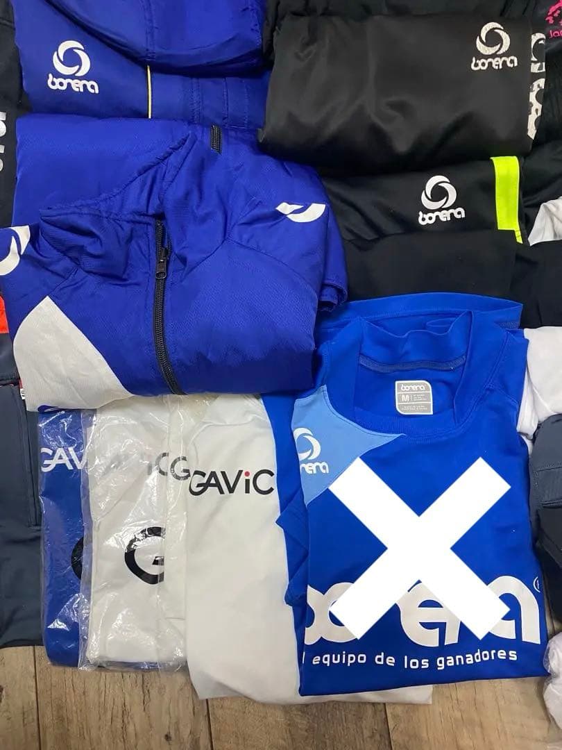 フットサル まとめ売りNIKE adidas Mユニフォームサッカー　練習着