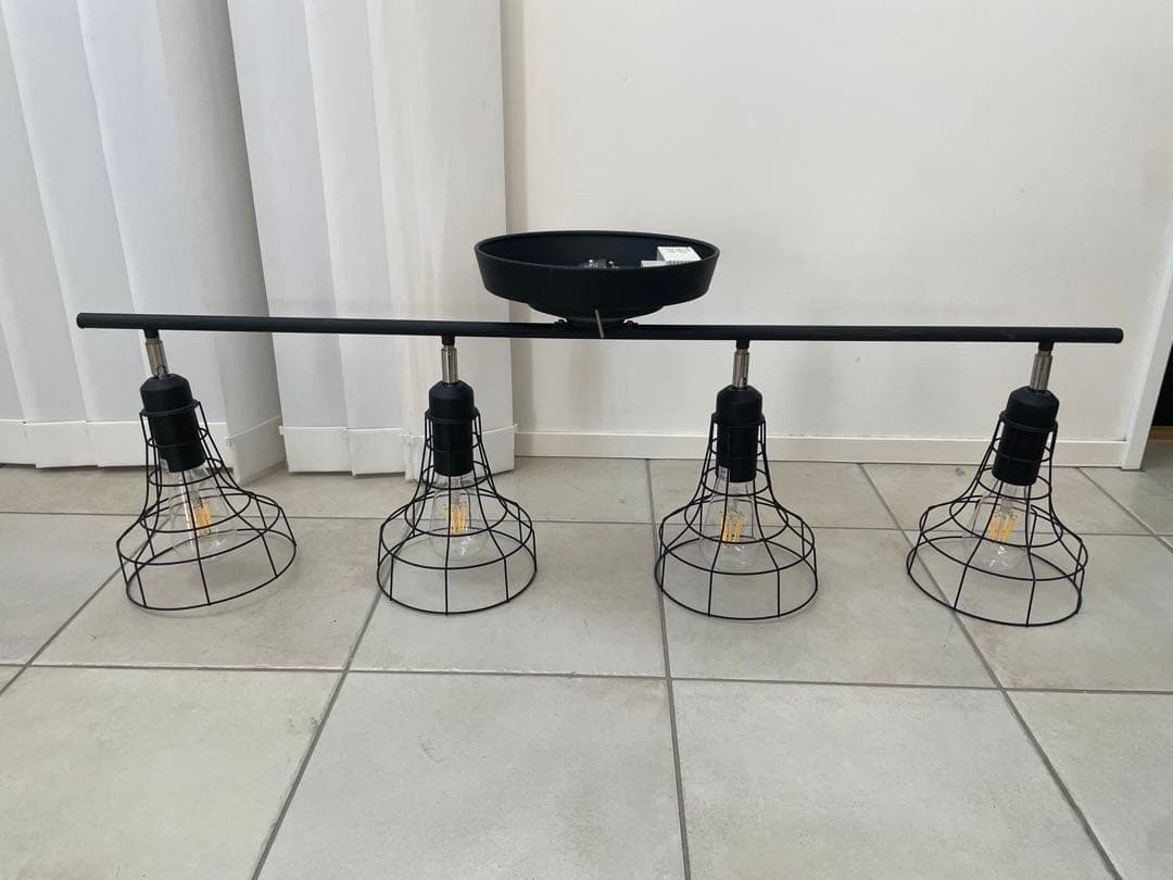 アートワークスタジオ インダストリアル 4灯シーリングライト 自在 ブラック黒1