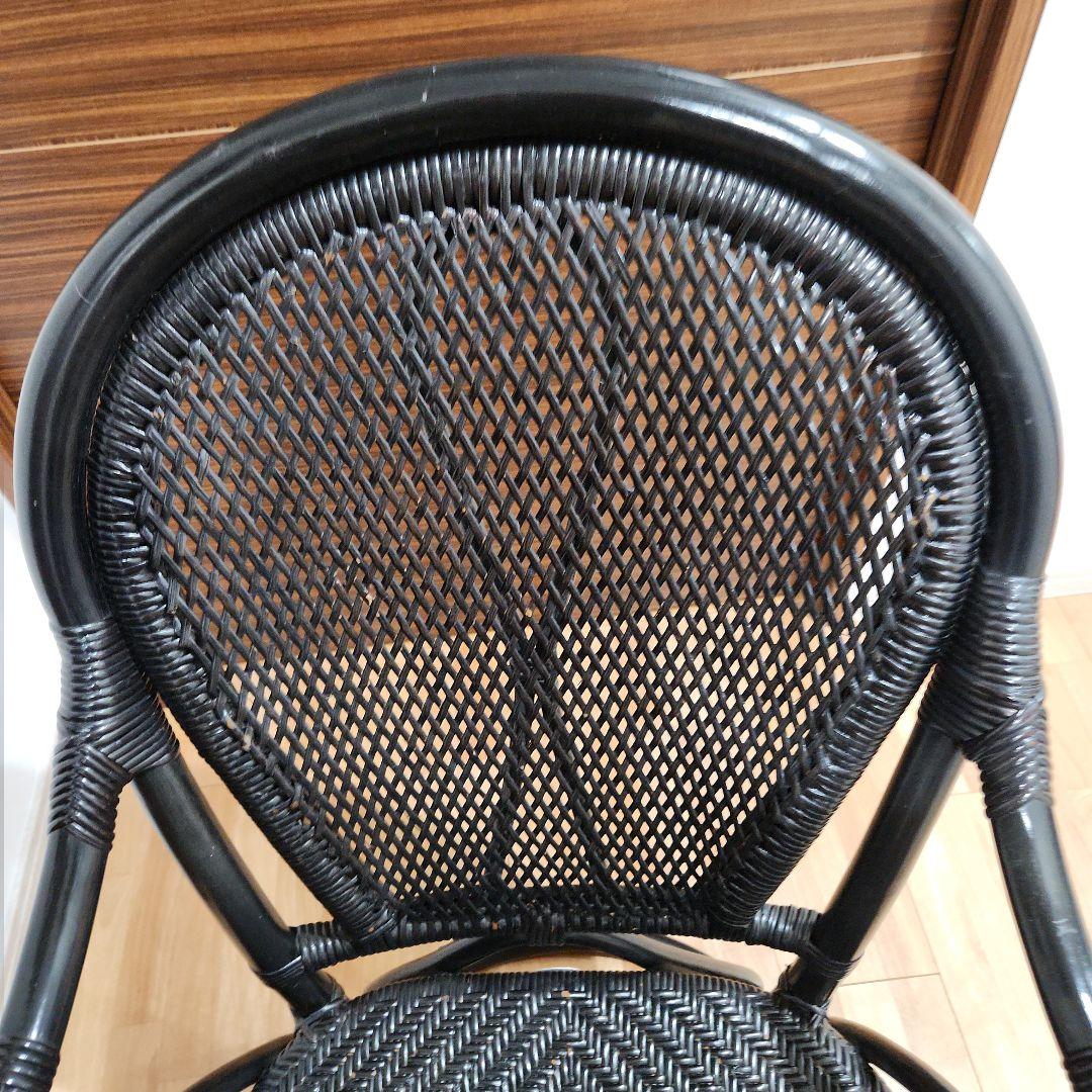 KAZAMA黒のラタンアームチェア