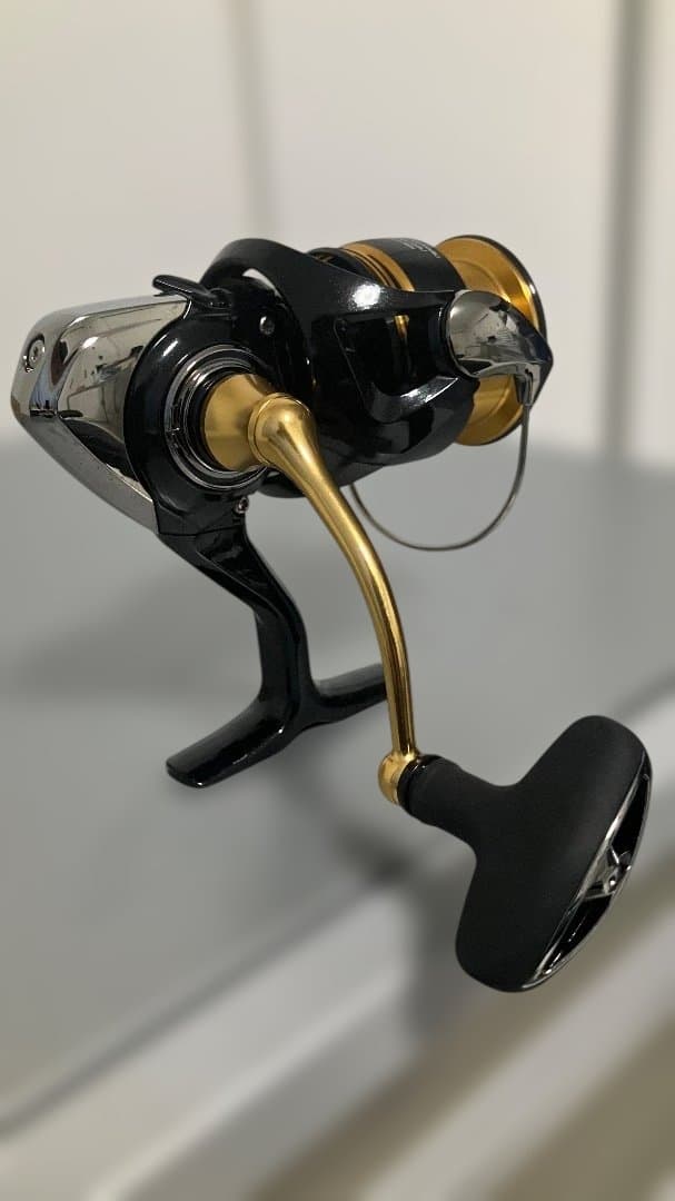 Daiwa 23Legalis LT3000-CXH スピニングリール