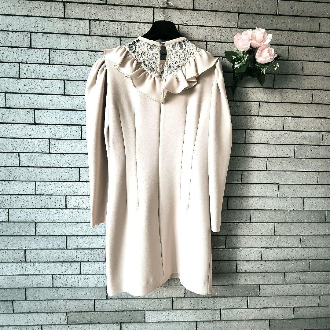 ❤【ベリーブレイン】✨新品未使用　レースワンピース　パフスリーブ　ベージュ　M