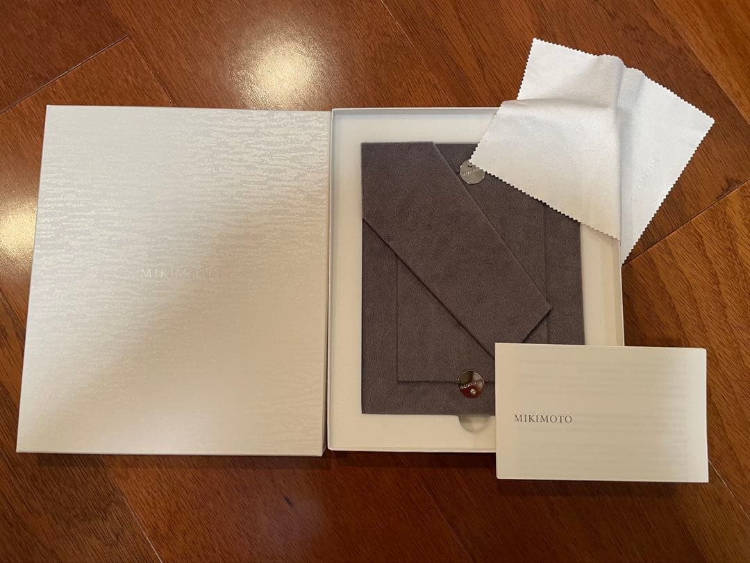 MIKIMOTOミキモト2023イヤーフォトフレーム(錫仕上げ)クロス付き