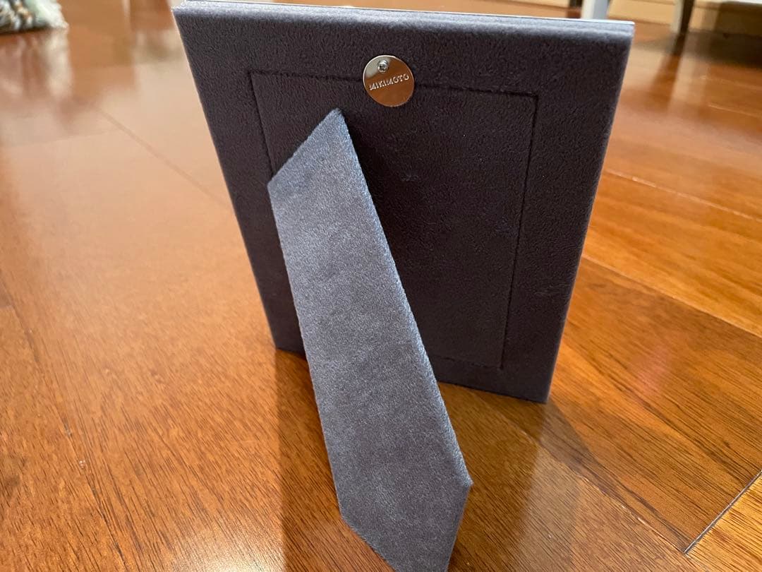 MIKIMOTOミキモト2023イヤーフォトフレーム(錫仕上げ)クロス付き