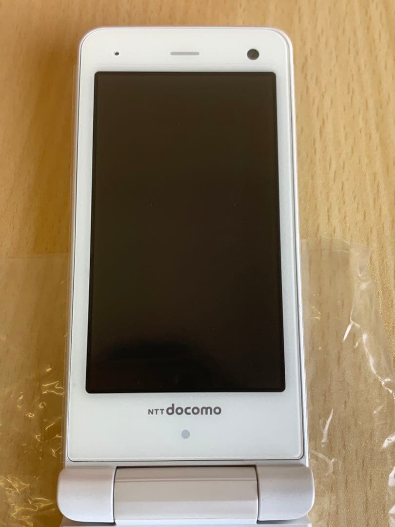 未使用保管品 ガラケー docomo FOMA 白ロム まとめ 15台 携帯電話