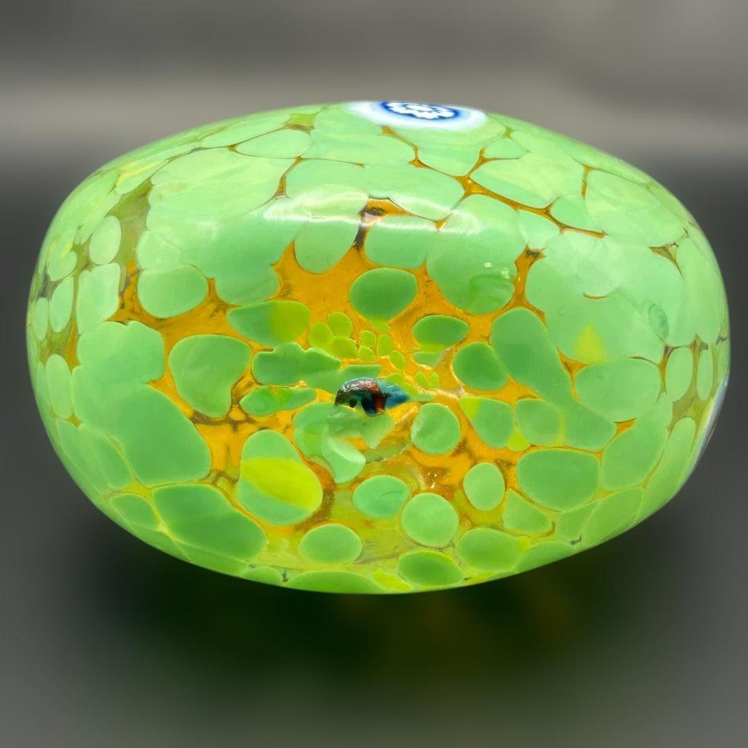 工芸ガラス　花瓶　置物　（美品）