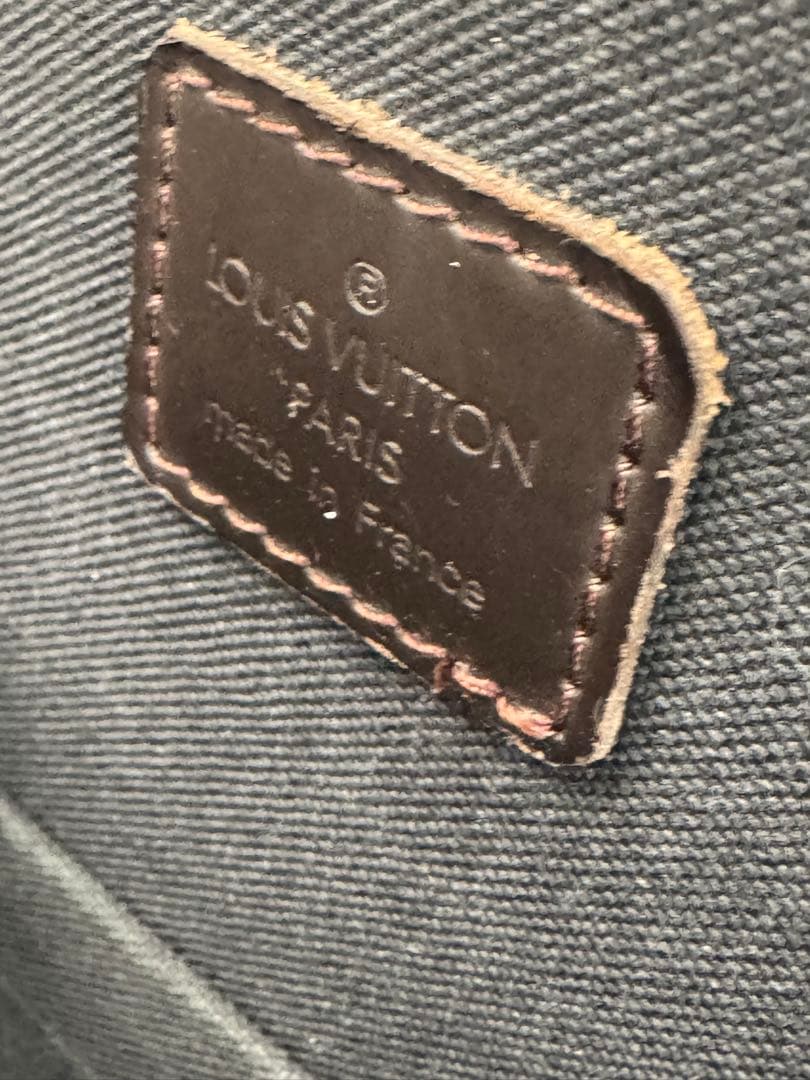 LOUIS VUITTON エルヴィン_モノグラム・グラセ_BRW