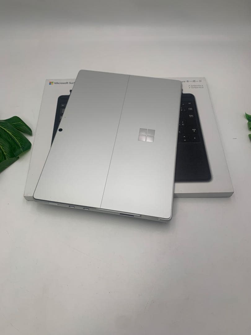 Pro8 core i7- 1185G7 メモリ16GB SSD512GB