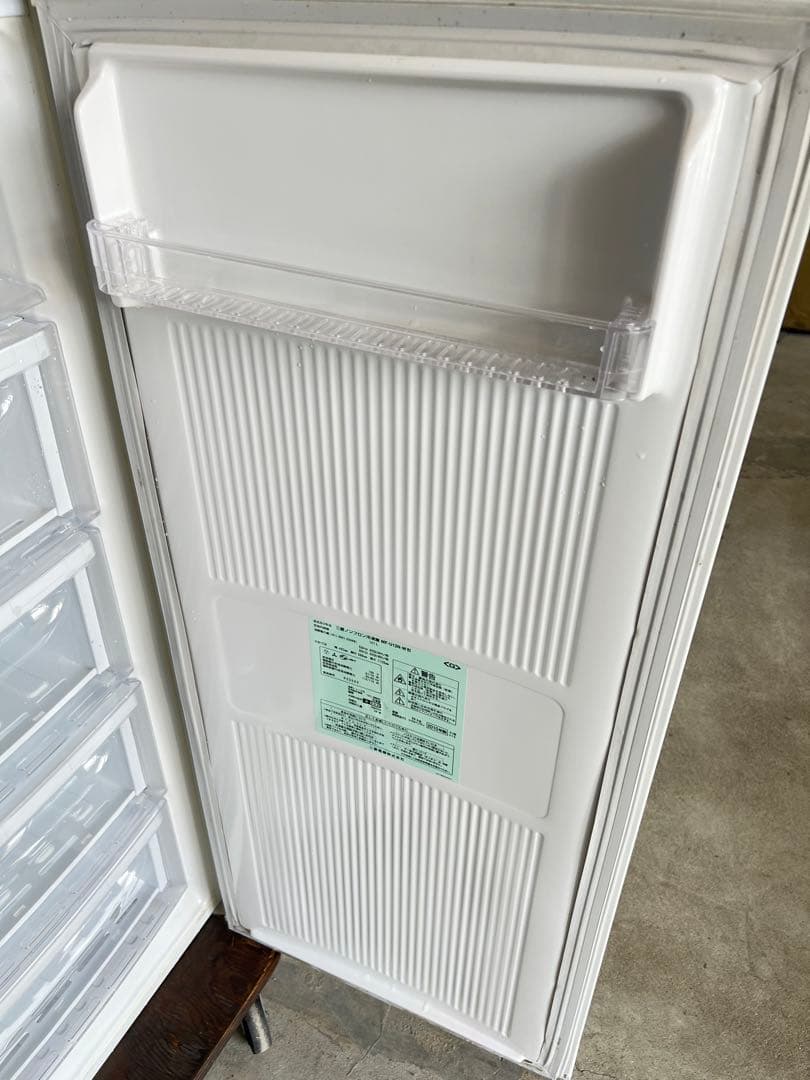2010年式 121L 三菱 冷凍庫 MF-U12N-W