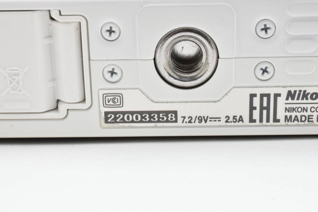 ★極美品★ ミラーレス一眼 Nikon1 J4 ボディ 元箱 #529K