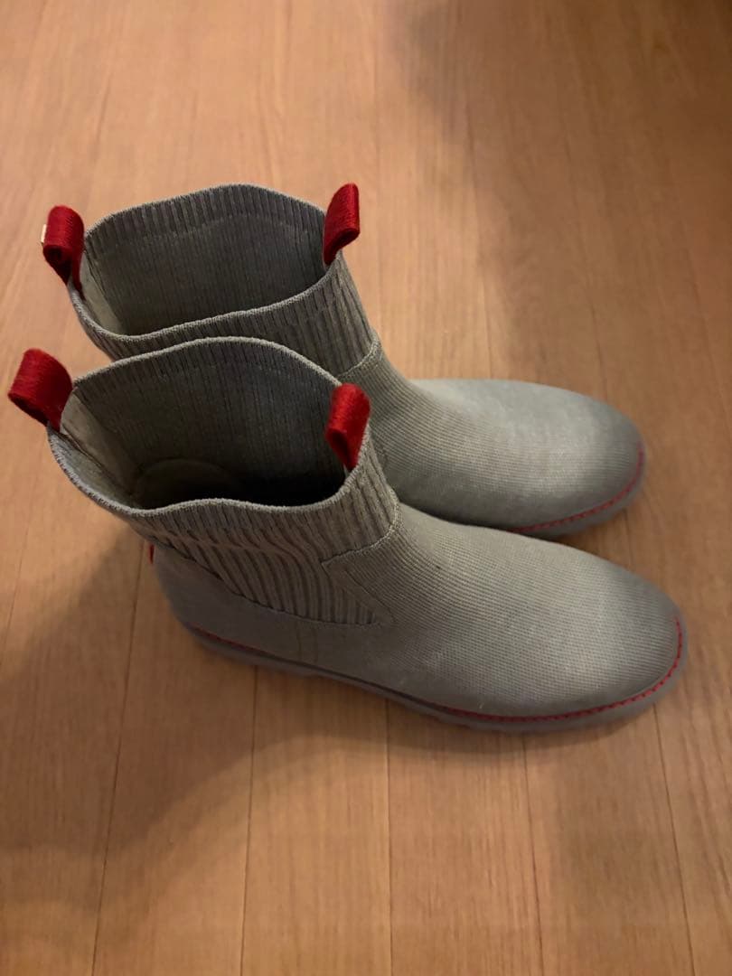 VIVAIA ベージュニットショートブーツ 赤タブ付き