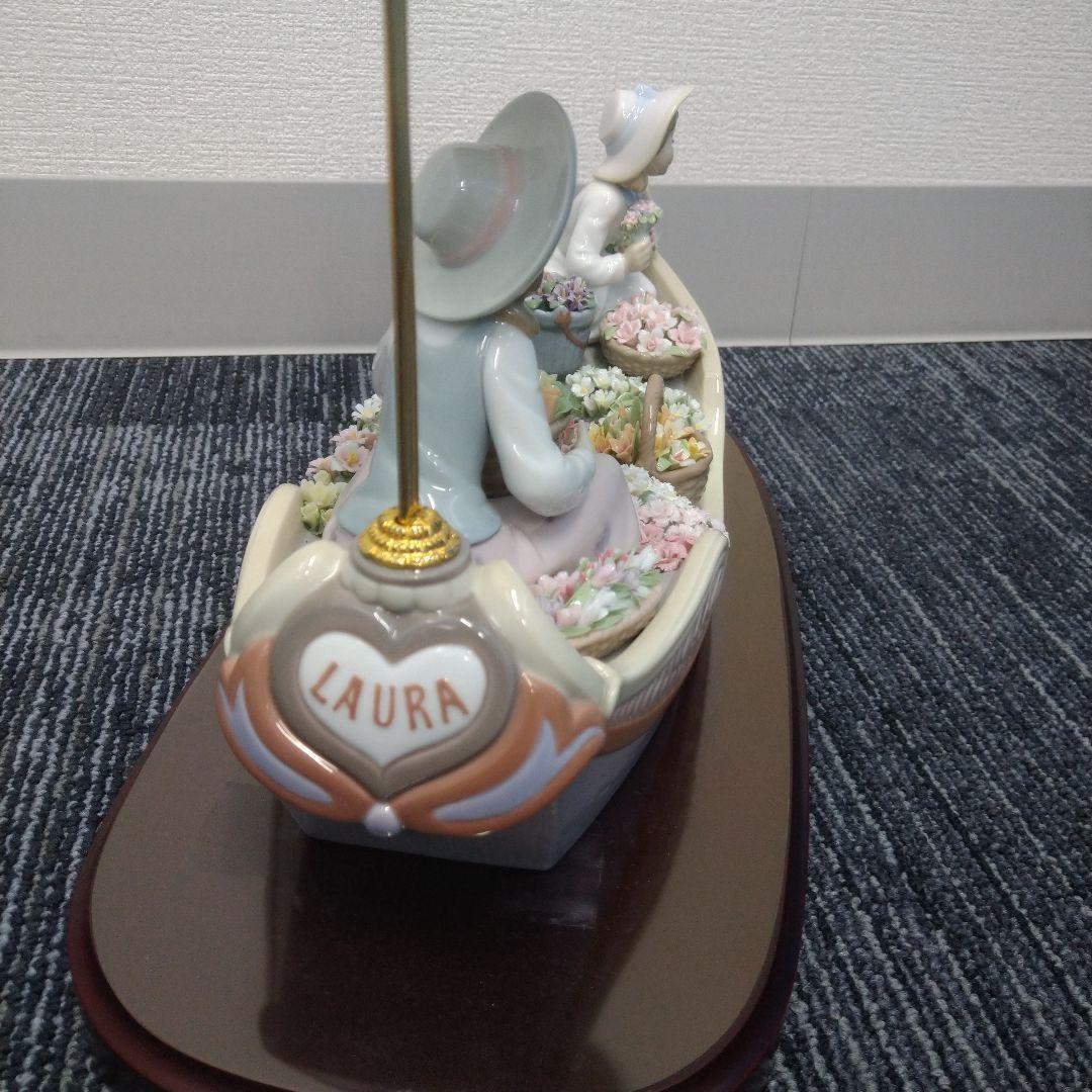 ＊Jasmine＊リヤドロの代表作＊「バルコ・デ・フローレス」専用台座付き