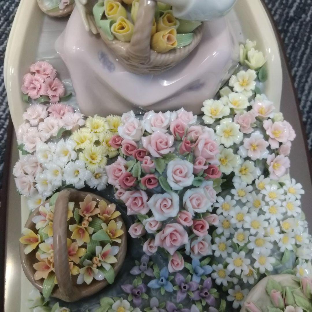 ＊Jasmine＊リヤドロの代表作＊「バルコ・デ・フローレス」専用台座付き