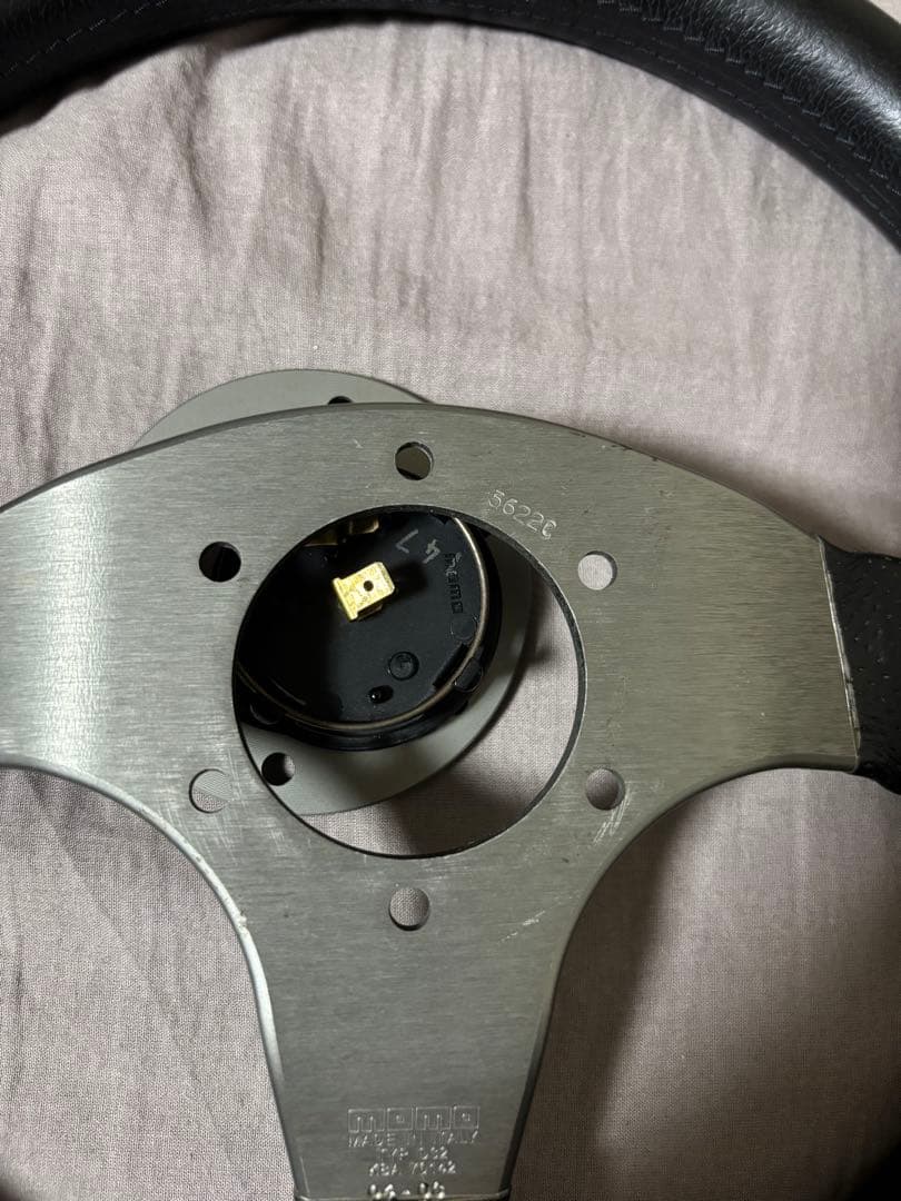 し*の様 MOMO RACE ステアリング モモ レース 32φ 即購入可