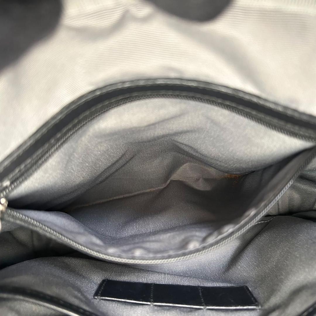 美品　コーチ ショルダーバッグ 斜め掛け 黒 ブラック クロスボディ レザー