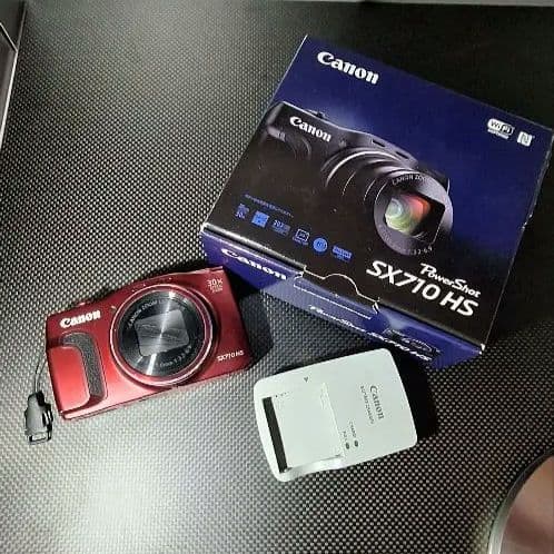 Canon PowerShot SX710 HS レッド 本体