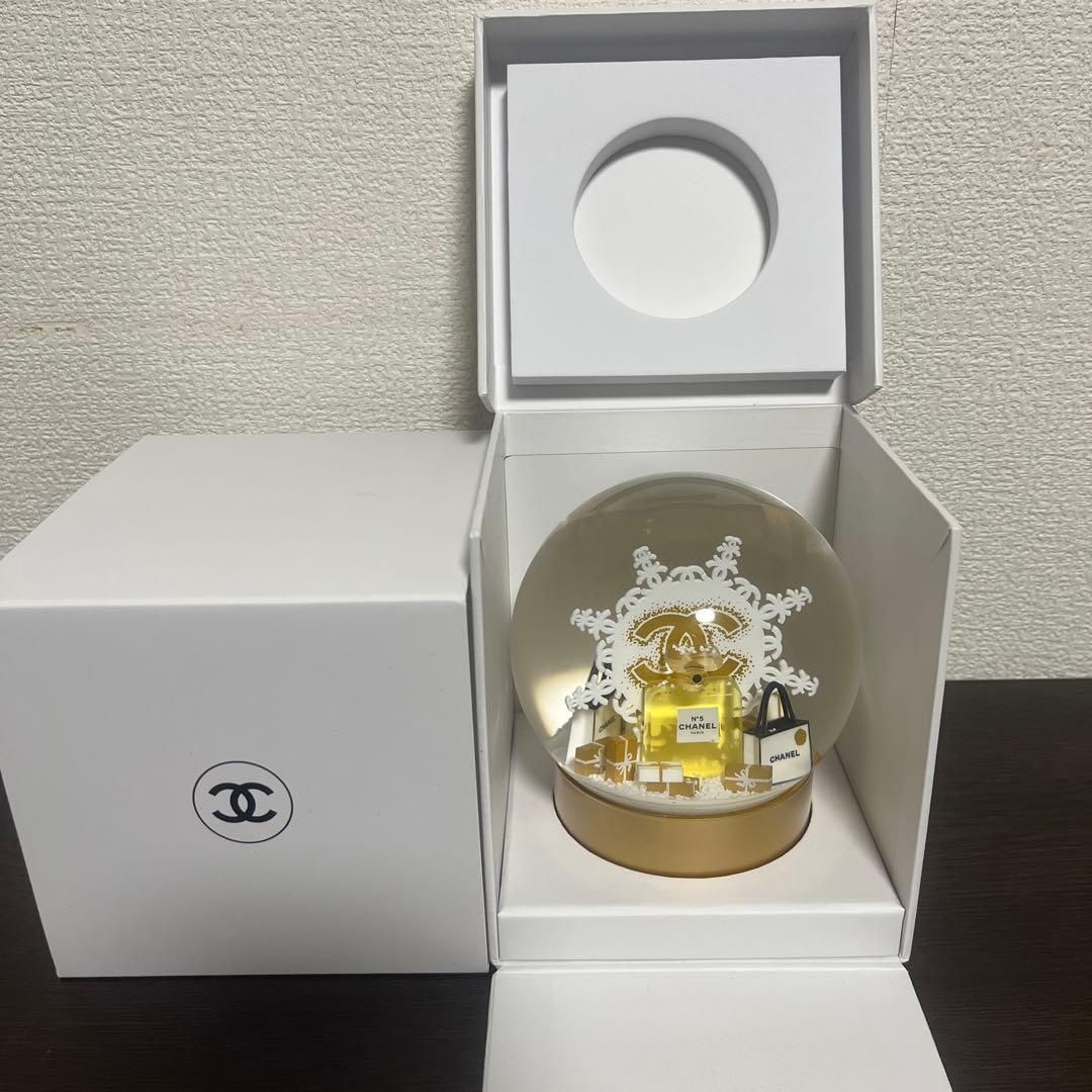 CHANEL スノードーム 香水ボトル付き