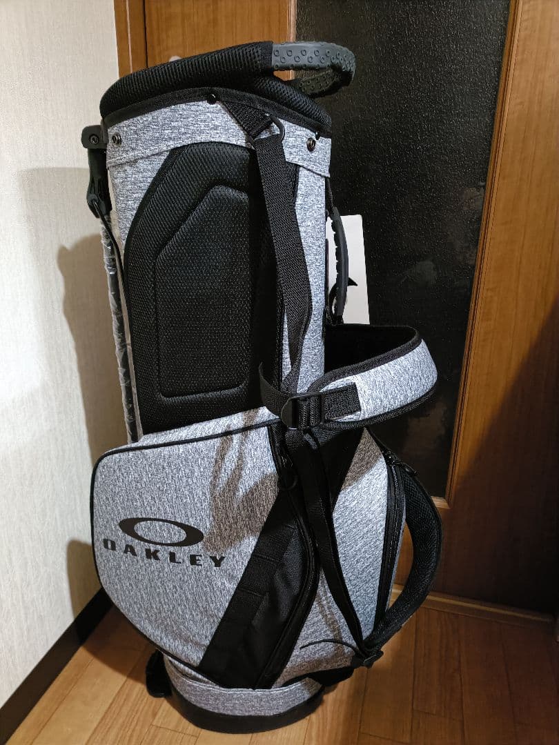 OAKLEY キャディバッグ