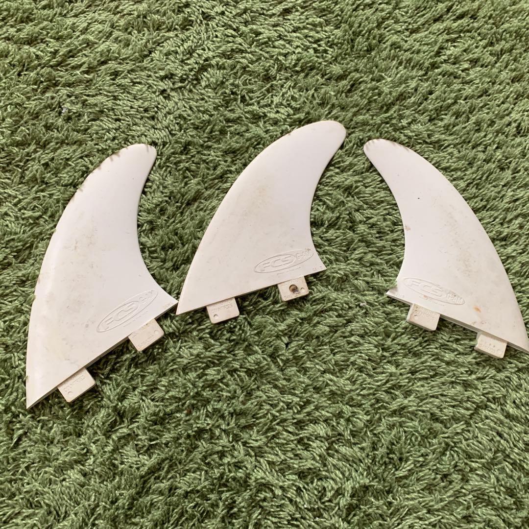 pulse xtr5.0 ショートボード　フィン付き