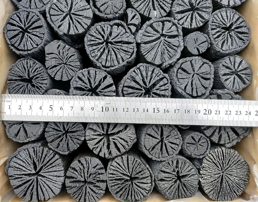 kei【 伊予の切炭 】長さ約7.5cm 約6kg 菊炭×二箱