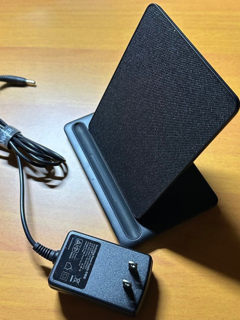 美品Kindle Paperwhite 32GB＋ワイヤレス充電器純正カバー付き