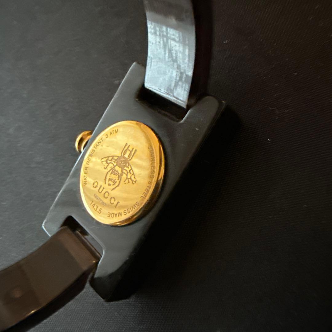 GUCCI スパイクデザイン腕時計