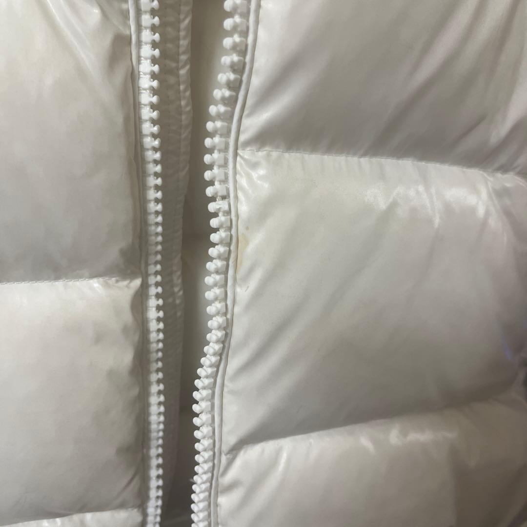 モンクレMAYA白ダウン