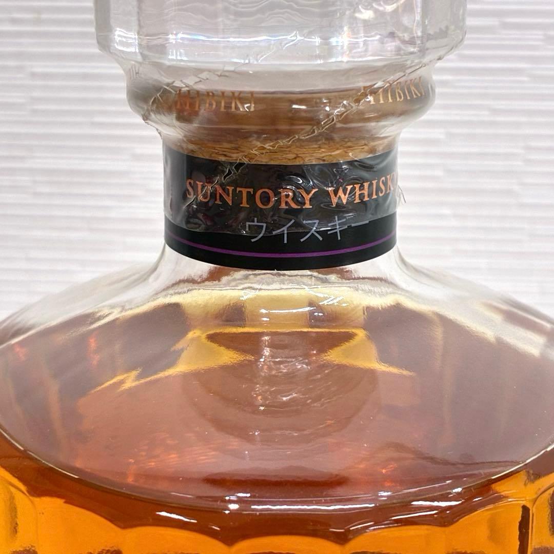 ∞ サントリー　響　JAPANESE HARMONY　ウイスキー　700ml
