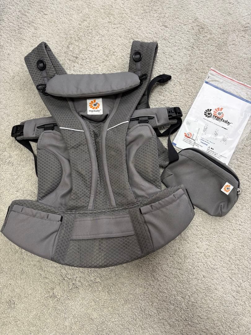 エルゴベビー オムニブリーズ グラファイトグレー