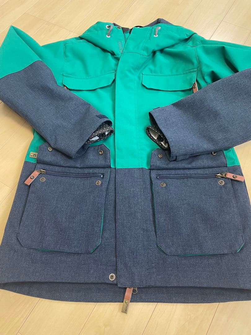 nima スノーボードウェアー