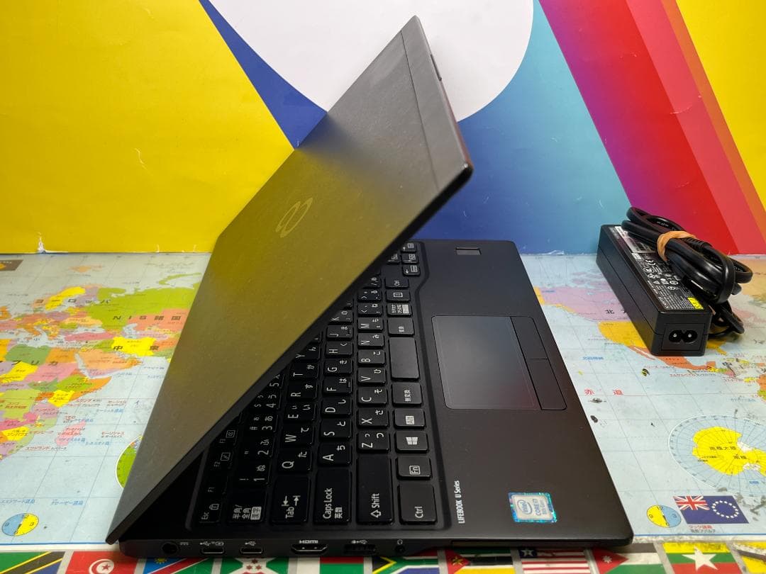 i7・16GB 富士通 美品 U939/B Office2024 ノートPC