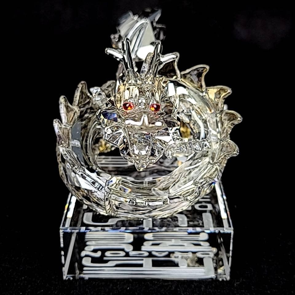 ◆未使用級◆スワロフスキー　龍　ドラゴン　2012年限定　置物　箱つき　辰