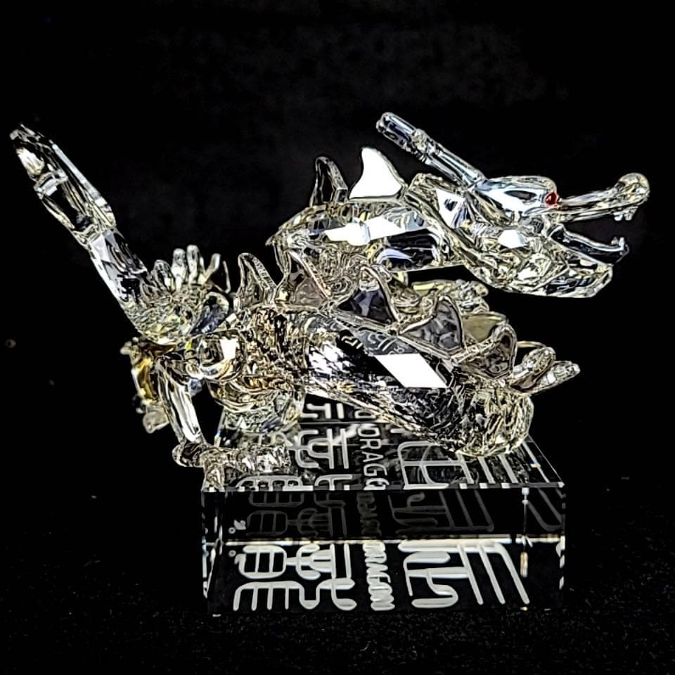 ◆未使用級◆スワロフスキー　龍　ドラゴン　2012年限定　置物　箱つき　辰