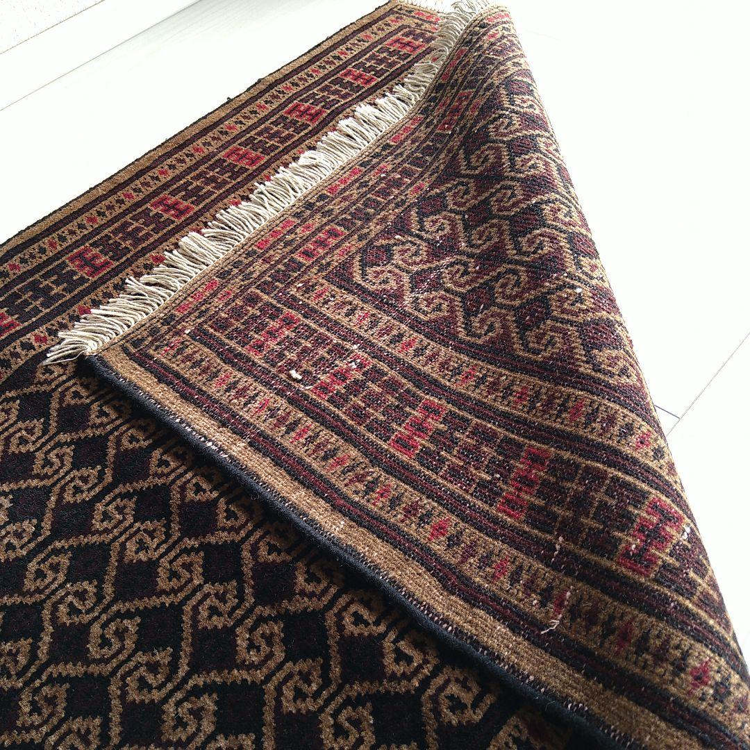 ヴィンテージ ペルシャ絨毯 130×86cm バルーチ こげ茶ベース 幾何学模様