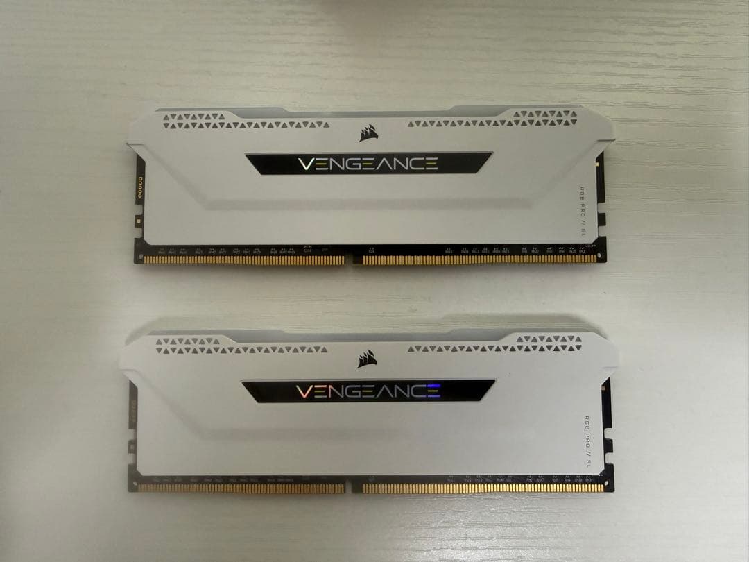 メモリー CORSAIR VENGEANCE RGB PRO SL 32GB