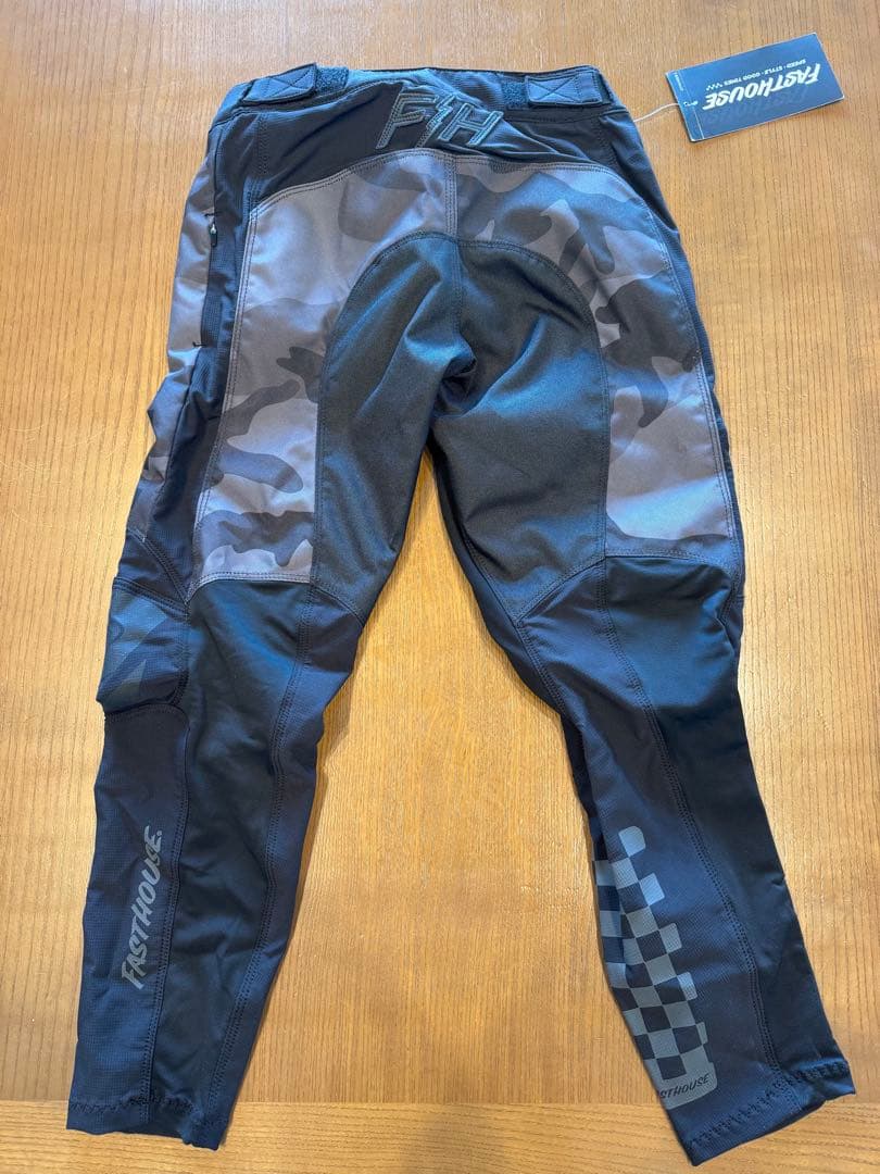 値引き！新品未使用　FASTHOUSE FASTLINE Y26 MTBパンツ