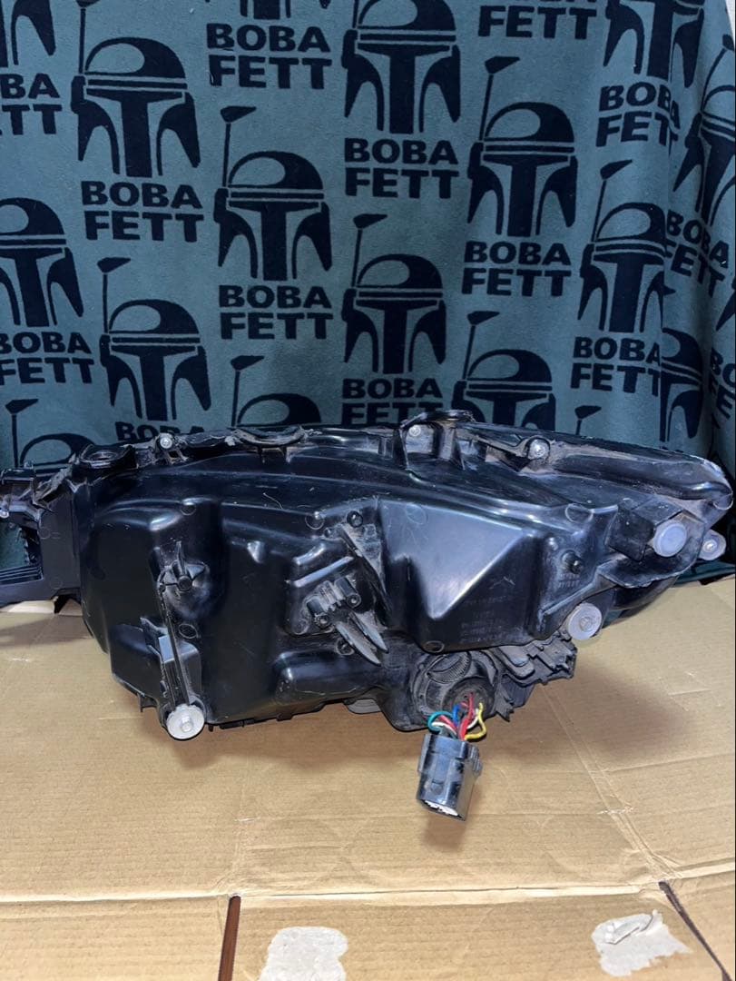 レクサスGS 10系 後期仕様ヘッドライト左 三眼 社外