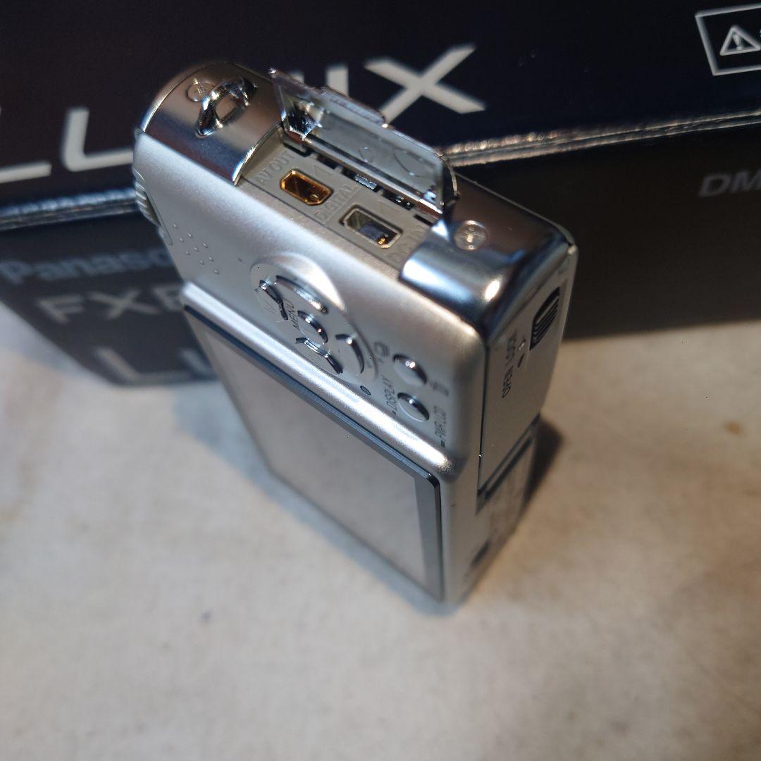 LUMIX DMX-FX8-Sシルバー デジタルカメラ