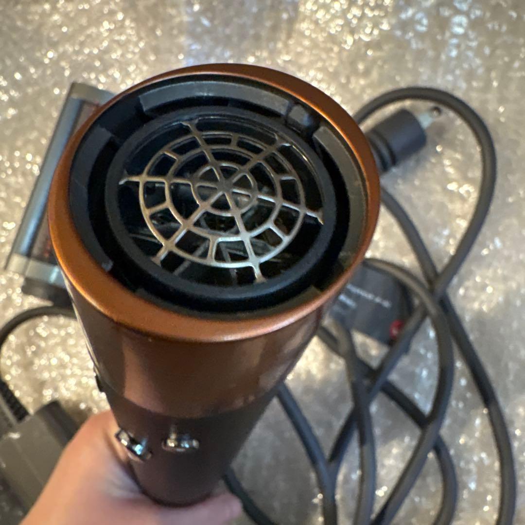 ダイソン　HS05 ヘアスタイラー