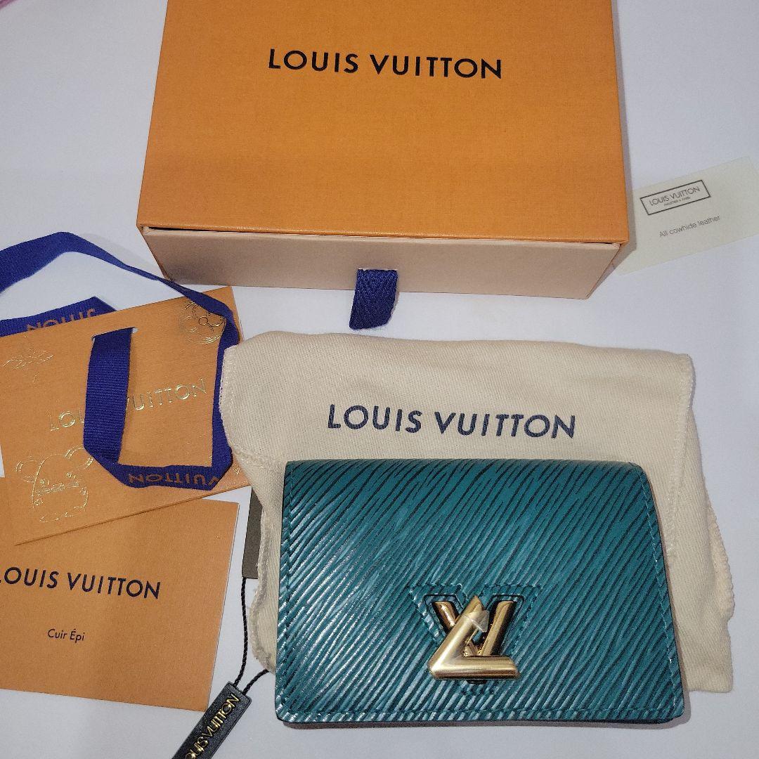 LOUIS VUITTON カードケース未使用エピ ツイストミュルティカルト