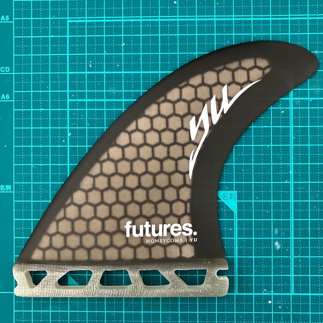 男*爵様 美品 YUフィン トライfutures 超軽量ハニカム