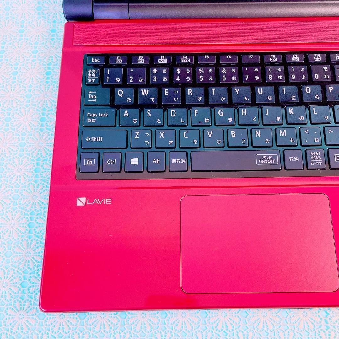 たっぷり大容量1TB❣️薄型ノートパソコン✨️可愛い赤！初心者おすすめ✨️カメラ付き✨️