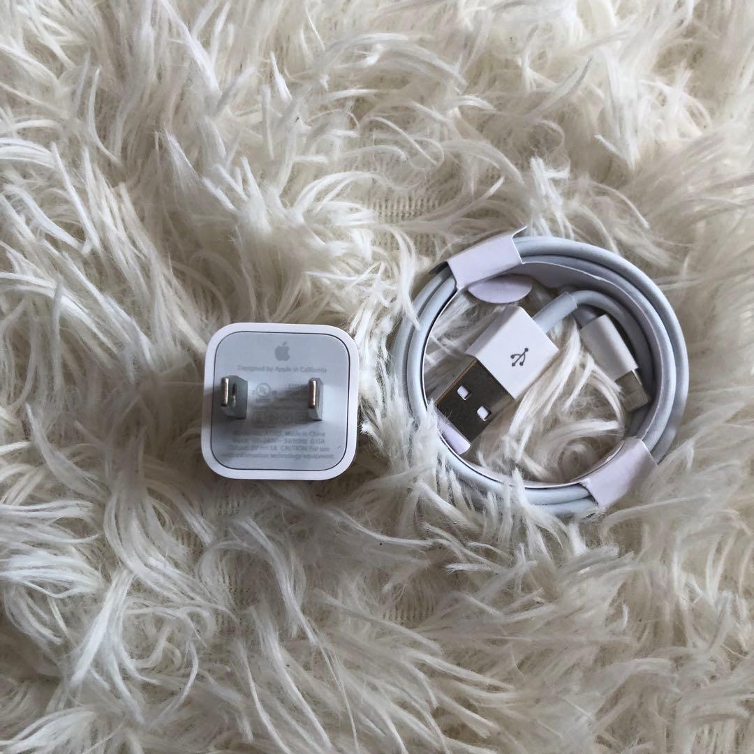 【即購入OK】iPad 第8世代 セルラーモデル【極美品】 #61 【付属品】