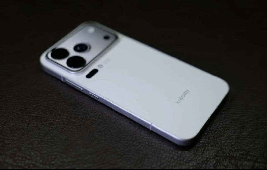 【タイムセール】【極美品】Xiaomi 17 Pro Max ケースおまけ