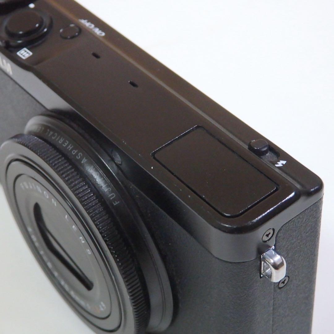 美品　フジフイルム XQ1 ブラック　FUJIFILM