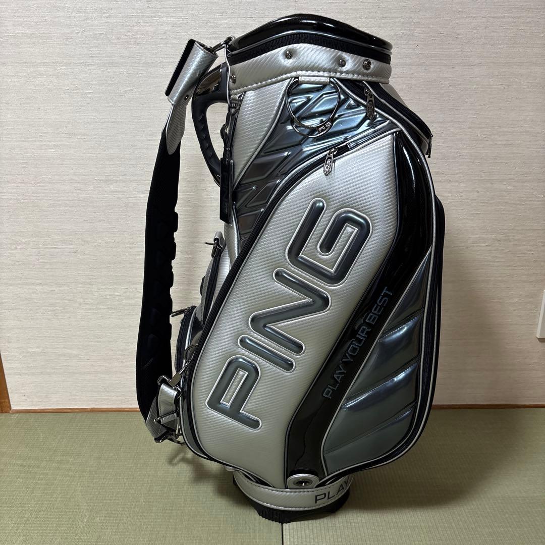 【24時間限定10%値引】PING3点式キャディバッグ９型【シルバー】超美品！