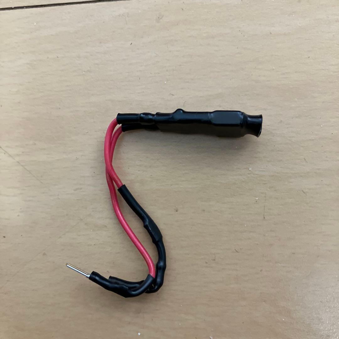 「Rio」MOMO ステアリングホイール 35cm 黒/黄色MOD.08