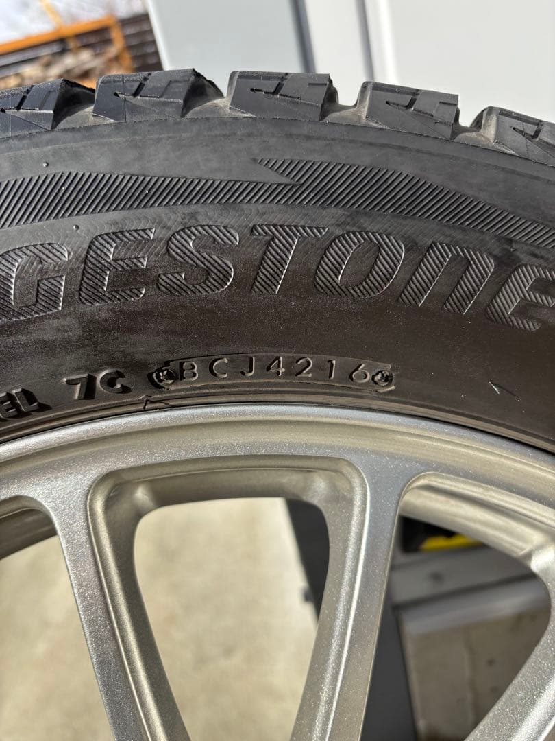 235\55R18 ブリザックDM-V2 SE-12 ホイール　4本　ハリアー